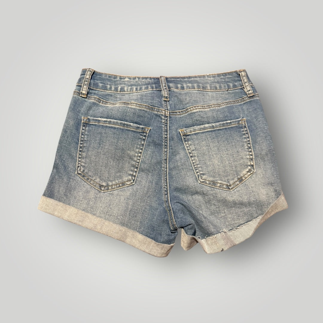 Rue21 Distressed Denim Shorts Size 6
