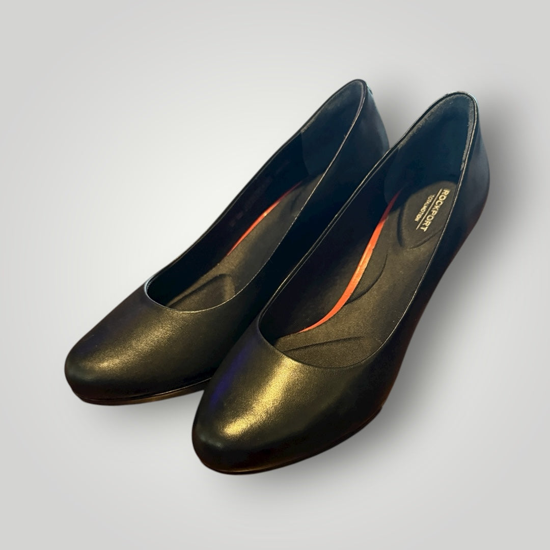 Rockport Black Leather Classic Heels Size 9 NEW
