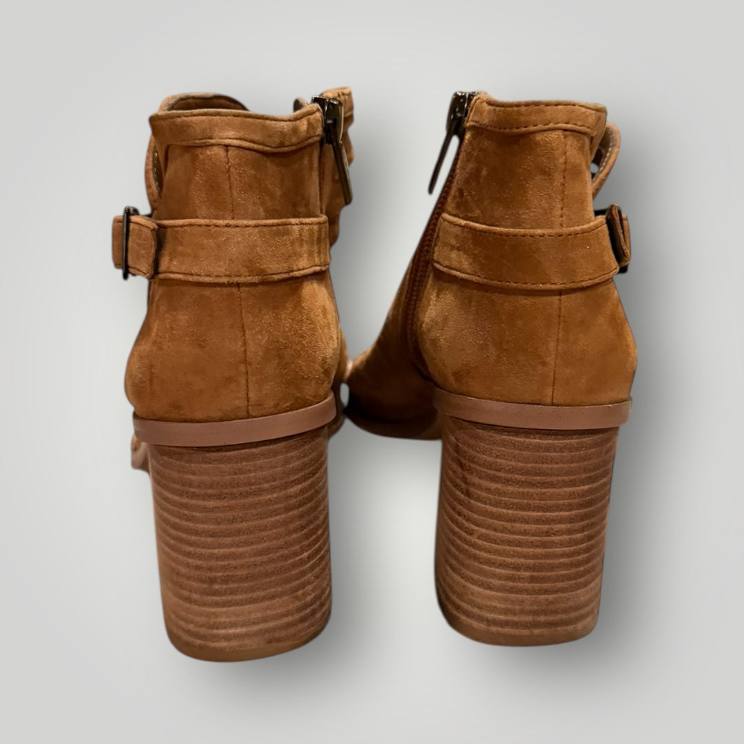 Vince Camuto Ankle Boot Size 7