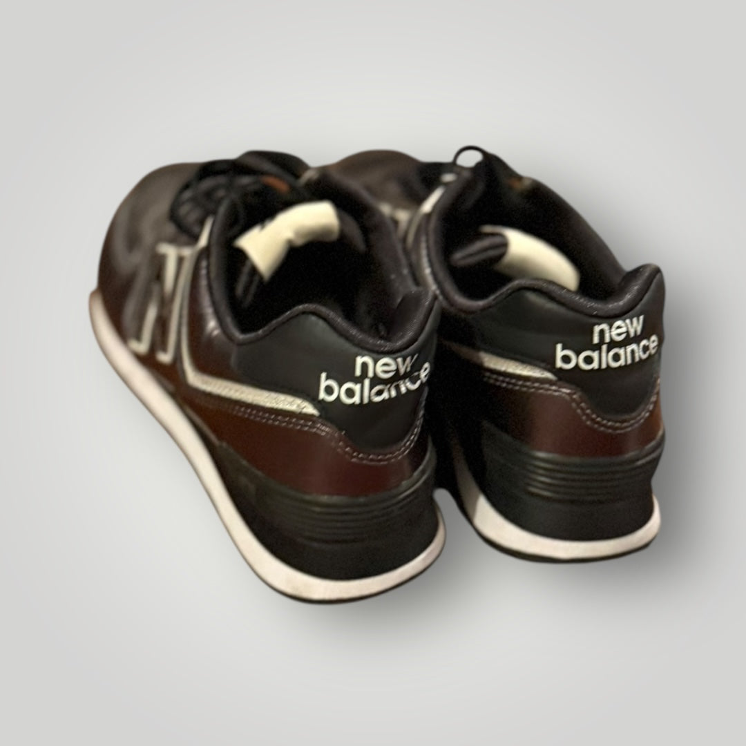 New Balance 574 Sneaker Size 7.5