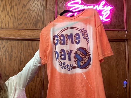 Orange Gildan Women-Tops, Large