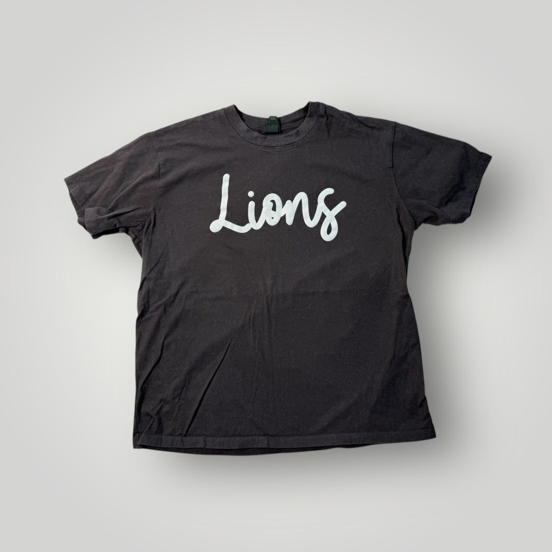 NEW Wild Fable Lions Puff Paint T-shirt Size Medium