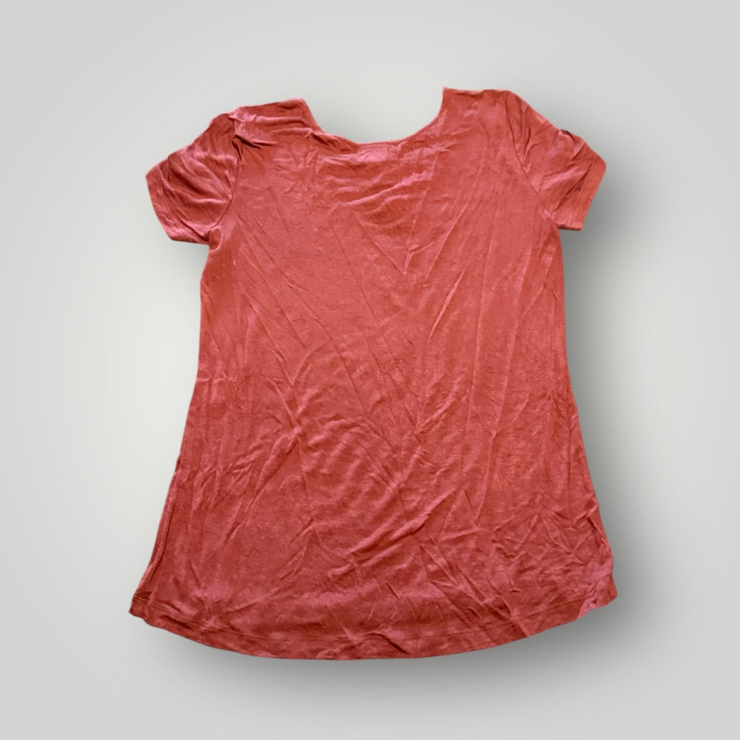 Day Trip Rust Crisscross V-Neck Tee Size Medium