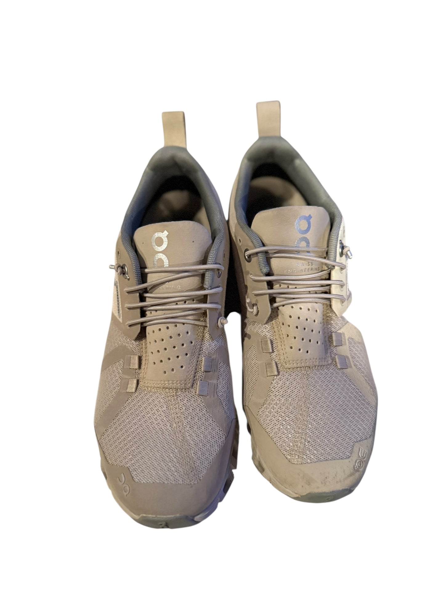 On Cloud 5 Waterproof size 6.5