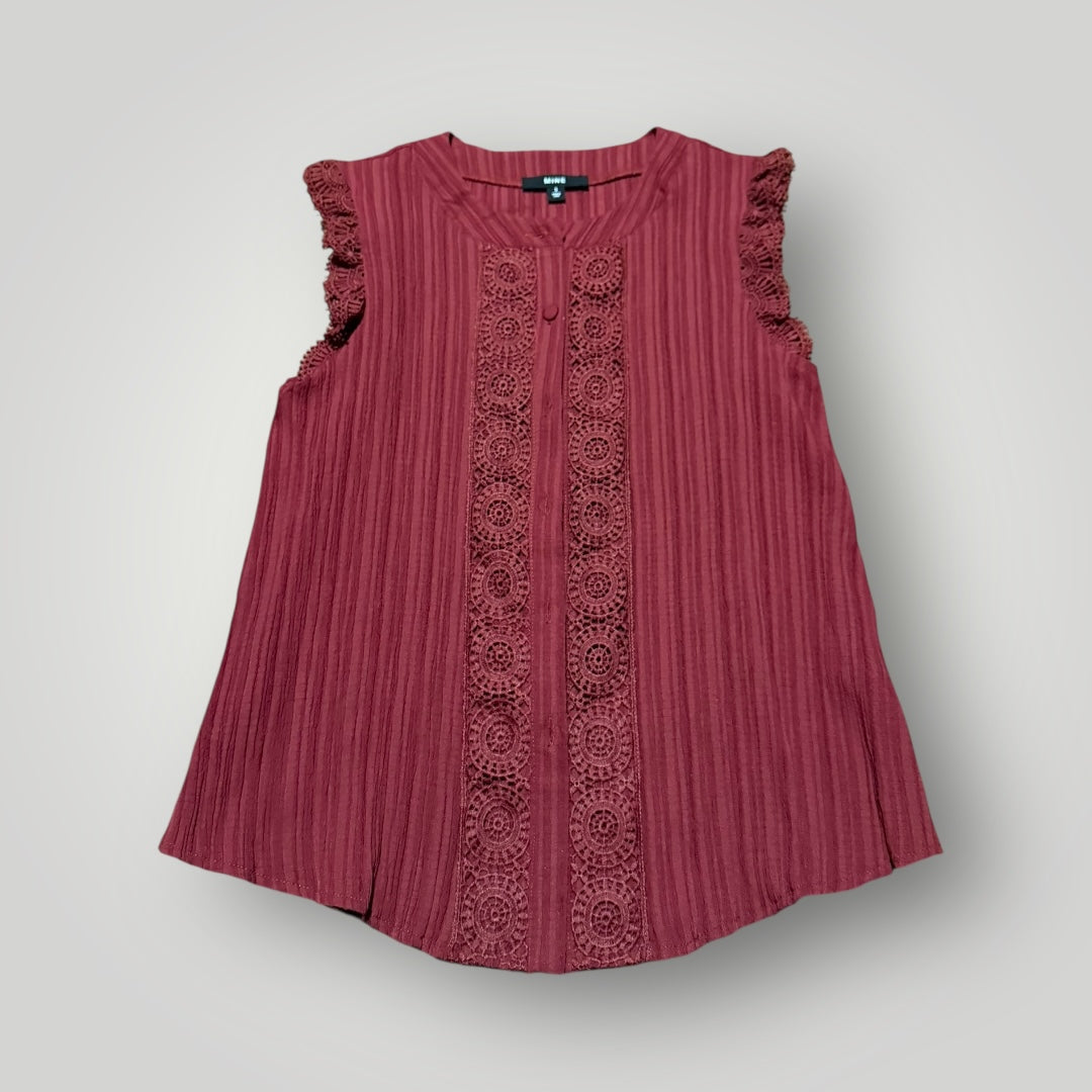 Mine Sleeveless Crochet Detail Top Size Small