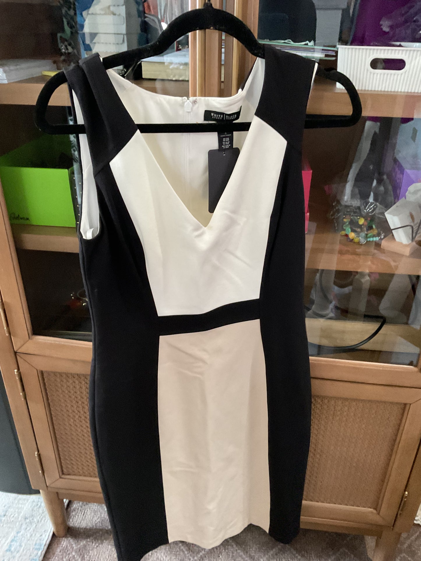 Black White House Black market dress, 6
