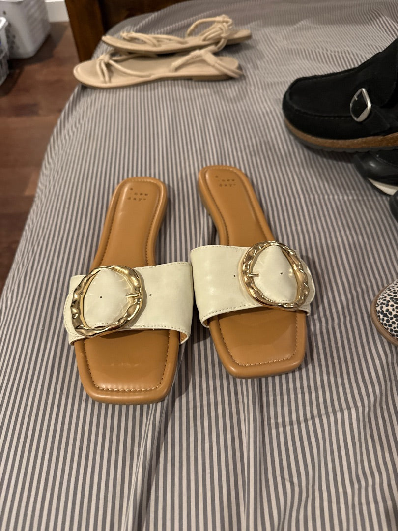 Ivory/Gold Buckle A New Day Women-Shoes, 9