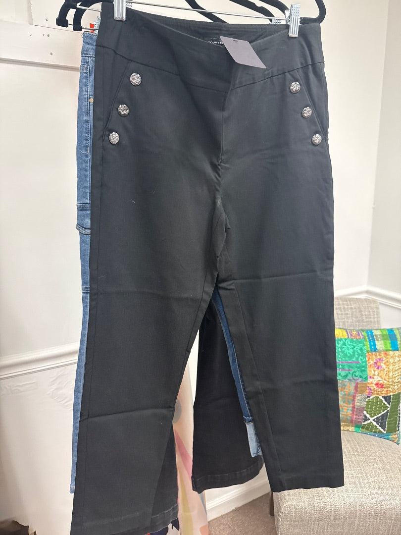 Black Counter Parts Women-Bottoms, Medium