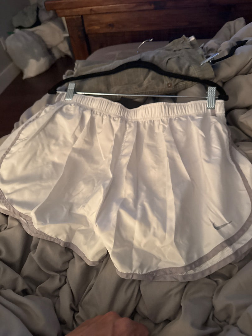 White Nike Women-Bottoms, 1x