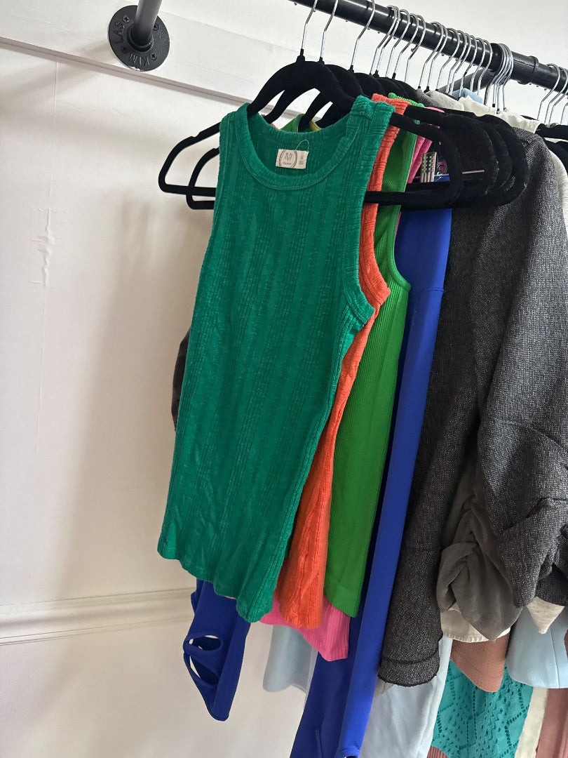 Green Maurice’s Women-Tops, XS