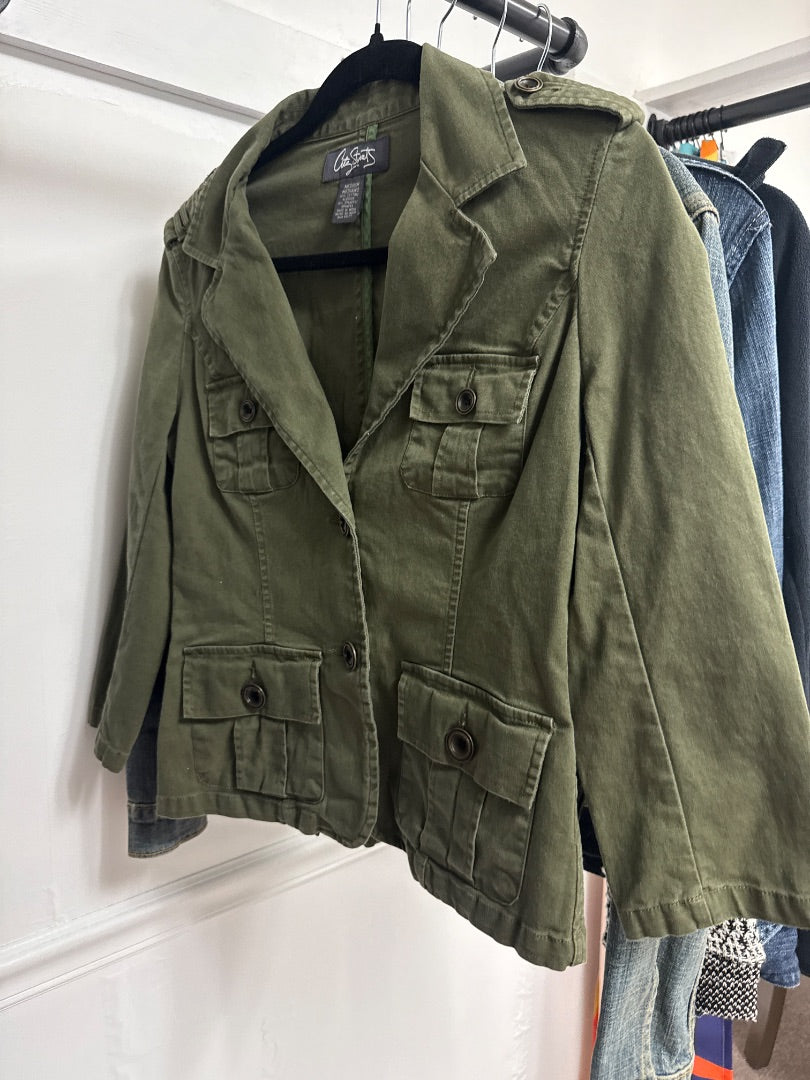 Green City Streets Women-Outerwear, Medium