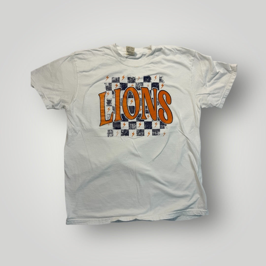 Lions T-shirt Size Large