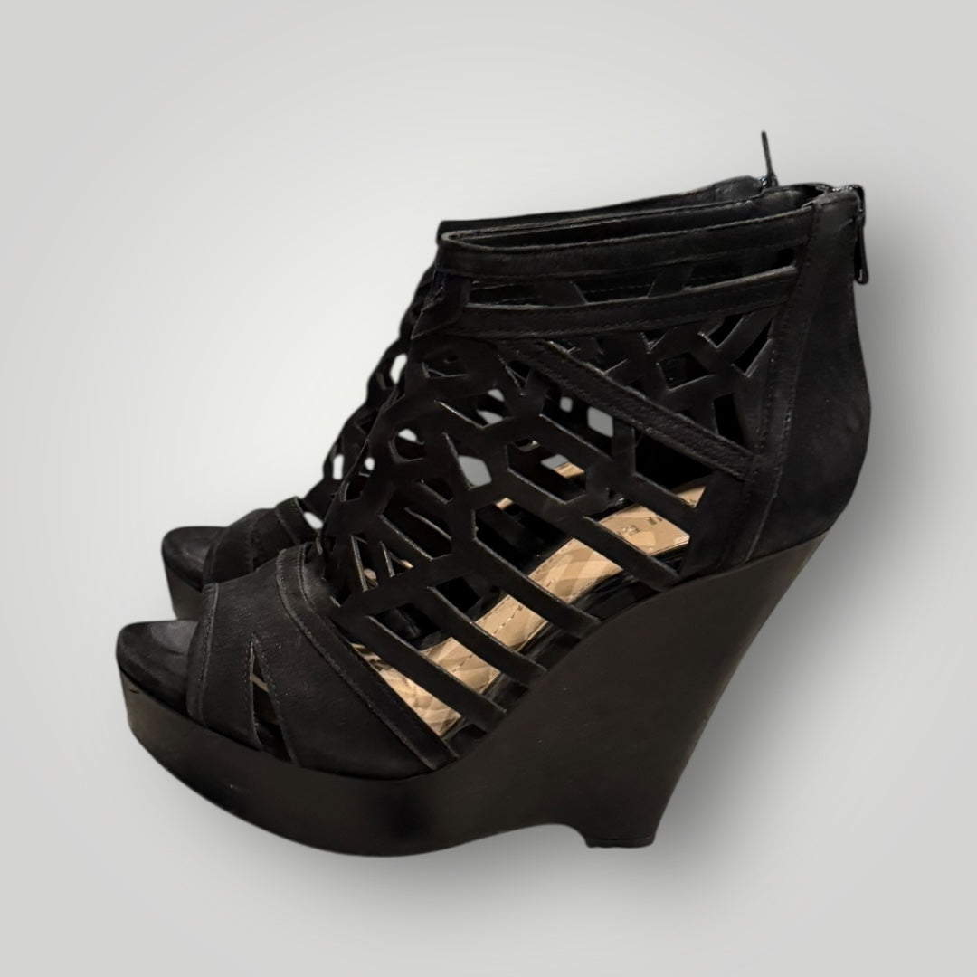 Gianni Bini Wedge Size 7.5