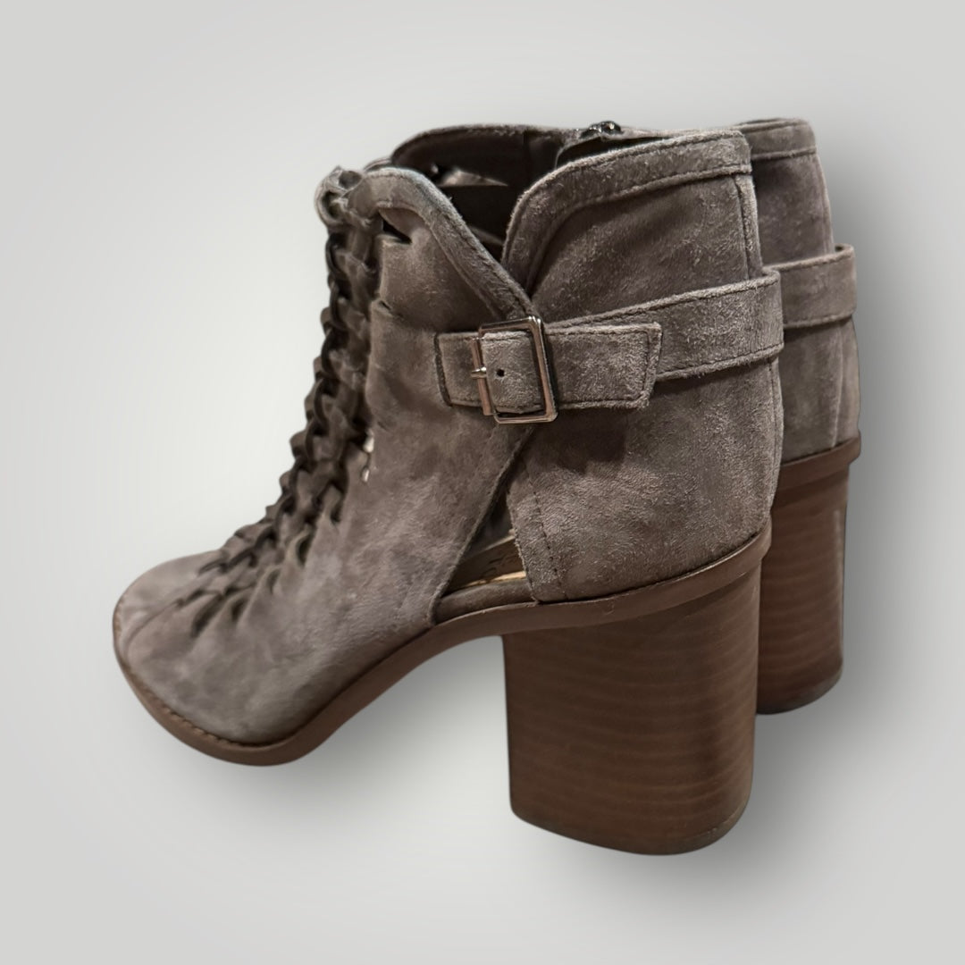 Vince Camuto Ankle Boot Size 7