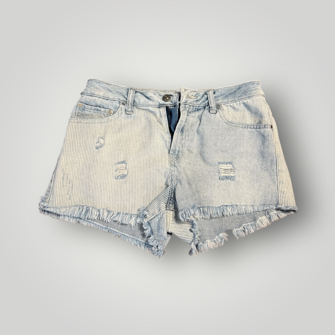 REWASH SHORTS SIZE 9