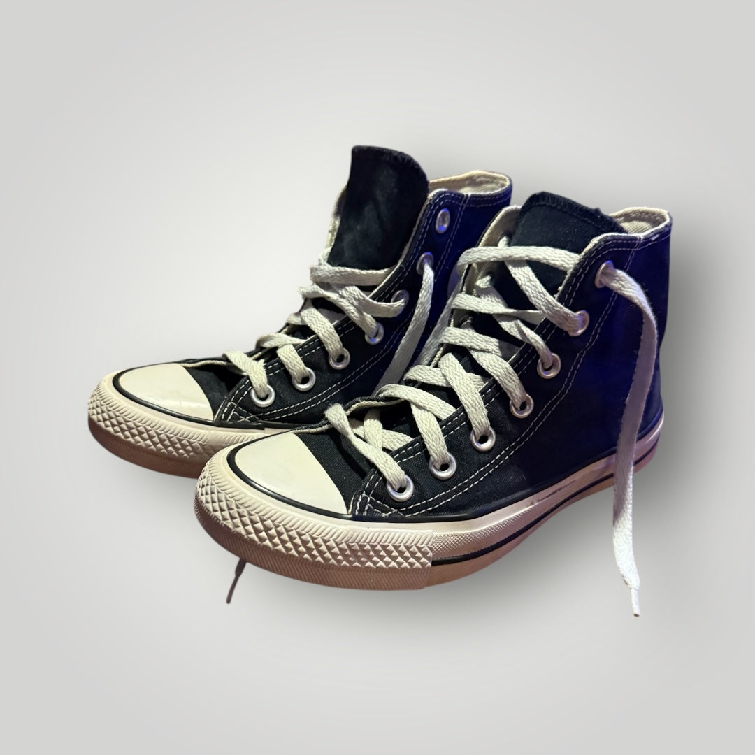 Converse Chuck Taylor All Star High Tops Black Size: Men’s 4 / Women’s 6