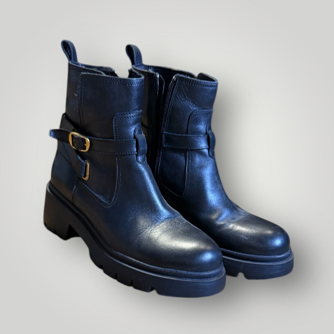 Like NEW-Steve Madden Boots Size 8.5