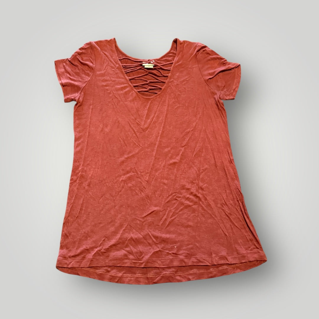 Day Trip Rust Crisscross V-Neck Tee Size Medium