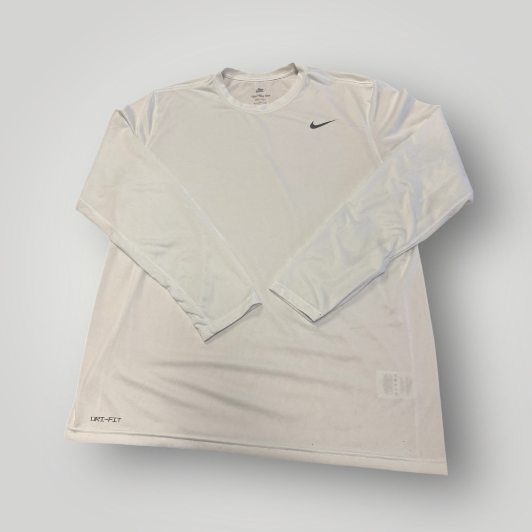 The Nike Tee Size XL