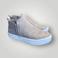 Universal Threads Boot Size 7