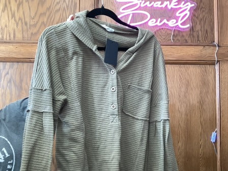 Brown/Gren New In Women-Tops, Medium