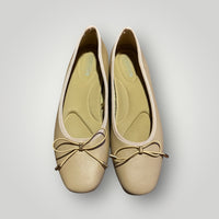 Kenneth Cole Neutral Ballet Flats Women’s Size 6