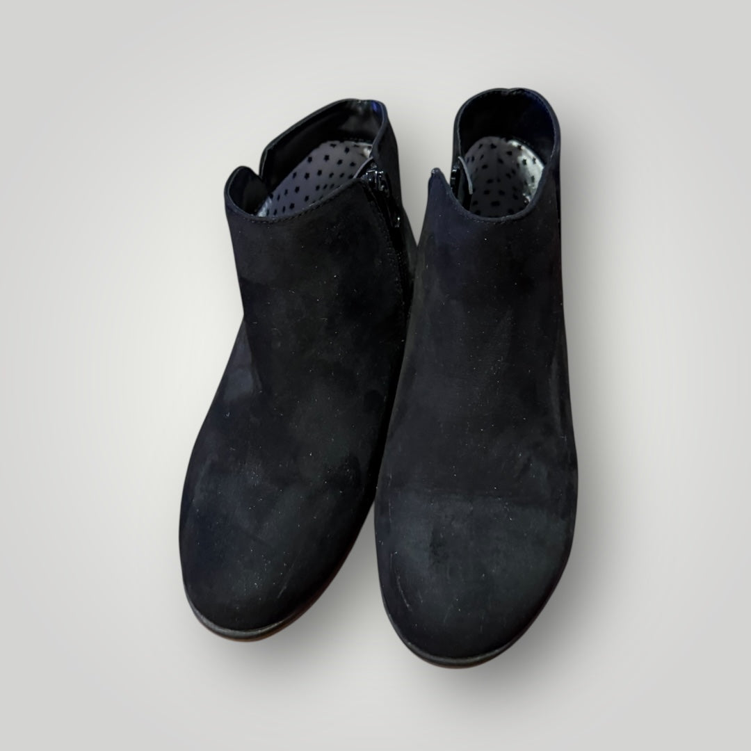 Cat & Jack Girls Size 2 Black Faux Suede Ankle Boots