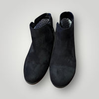 Cat & Jack Girls Size 2 Black Faux Suede Ankle Boots