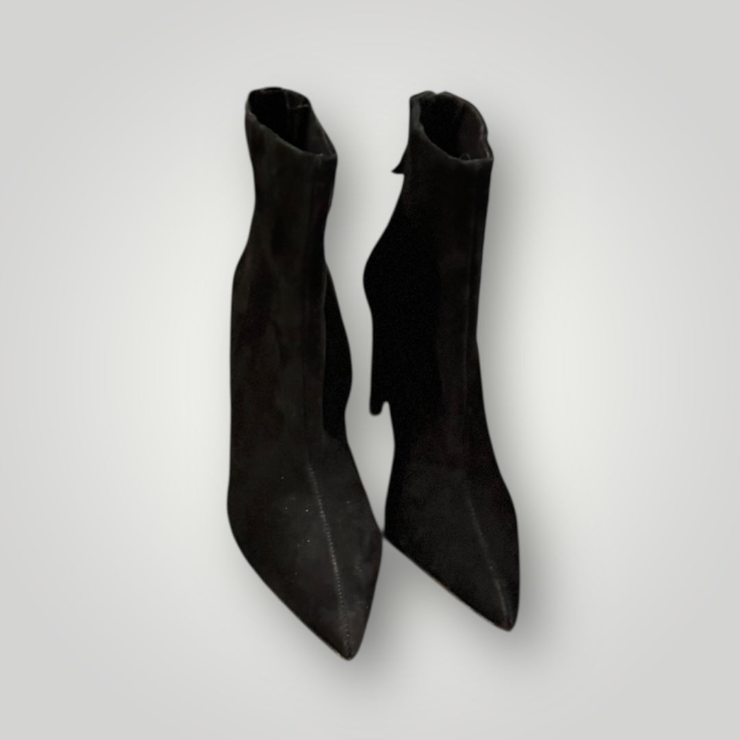 Steve Madden Boots Size 7.5