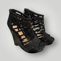 Gianni Bini Wedge Size 7.5