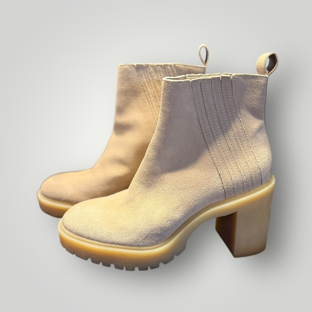 Dolce Vita Boots Size 9