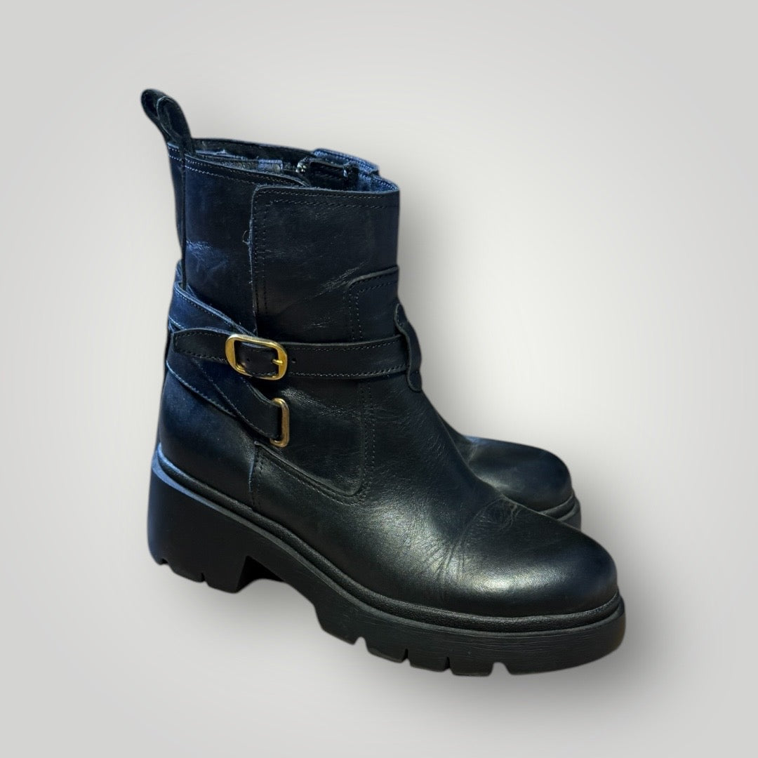 Like NEW-Steve Madden Boots Size 8.5