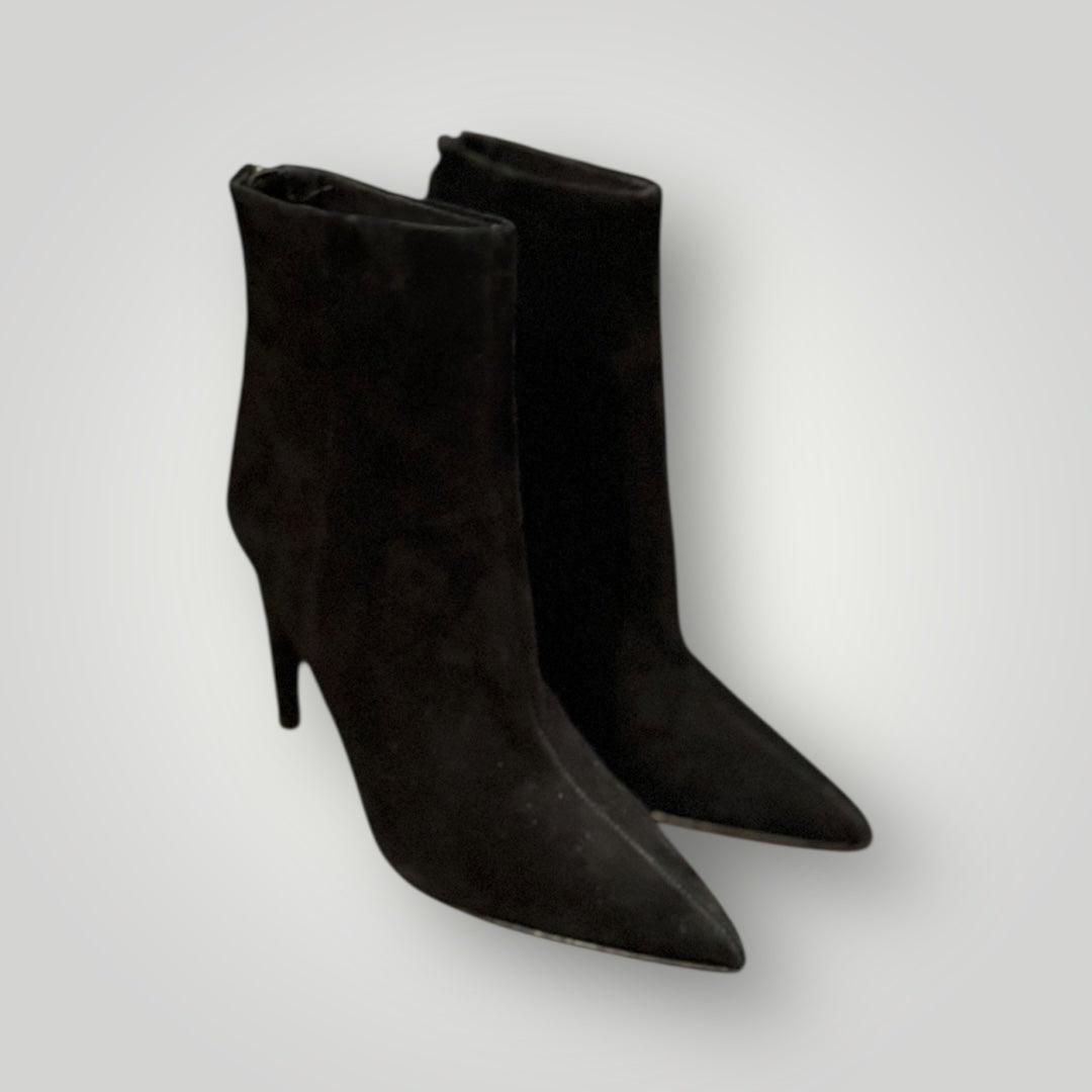 Steve Madden Boots Size 7.5