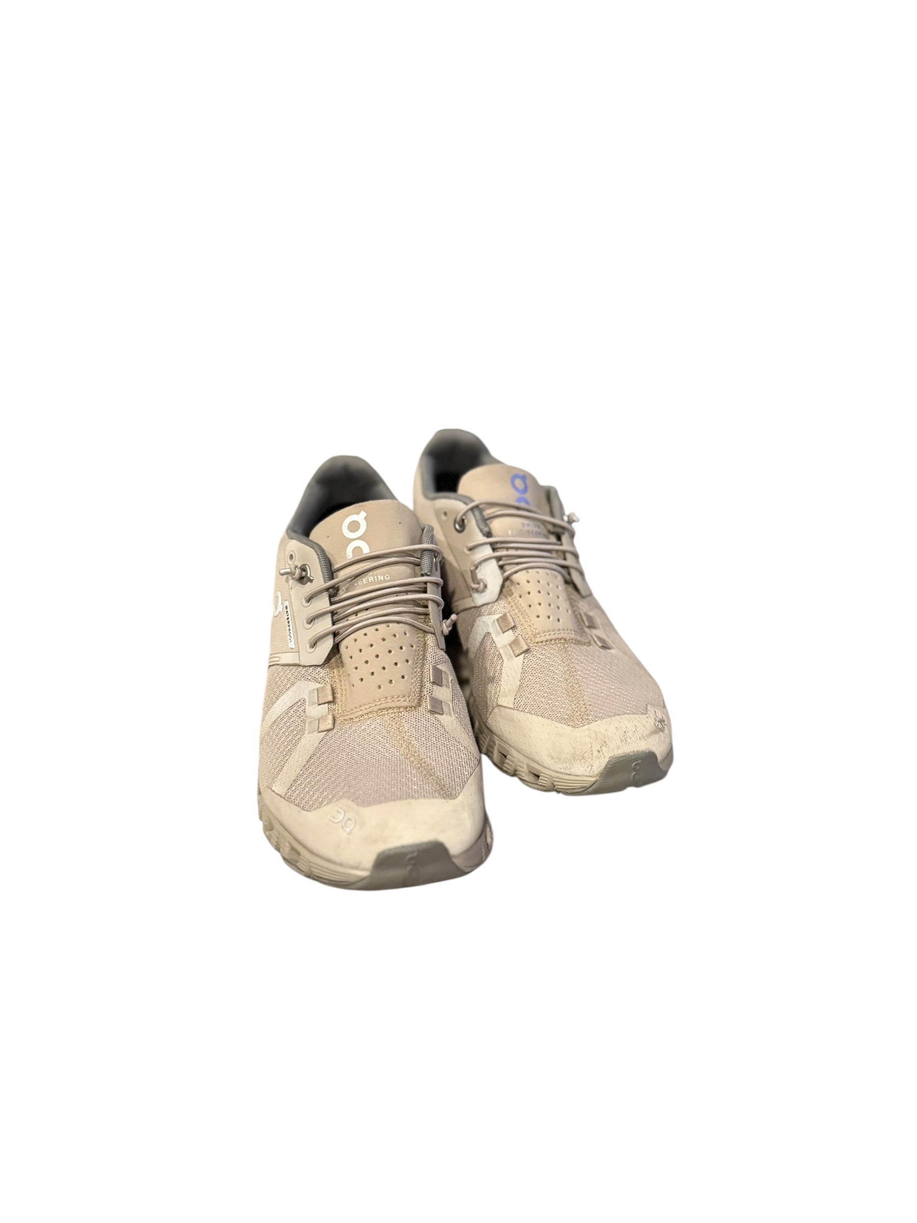 On Cloud 5 Waterproof size 6.5