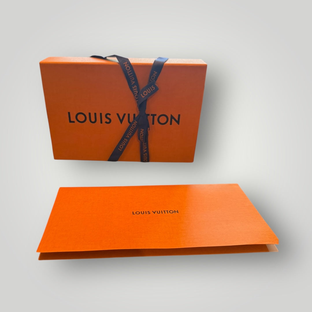 Louis Vuitton Zippy Wallet Monogram Canvas (Authentic) NEW