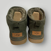Olive Ugg Women-Tops, 11