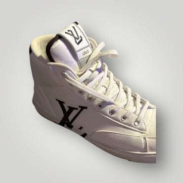 Louis Vuitton Sneakers Like New Size 41