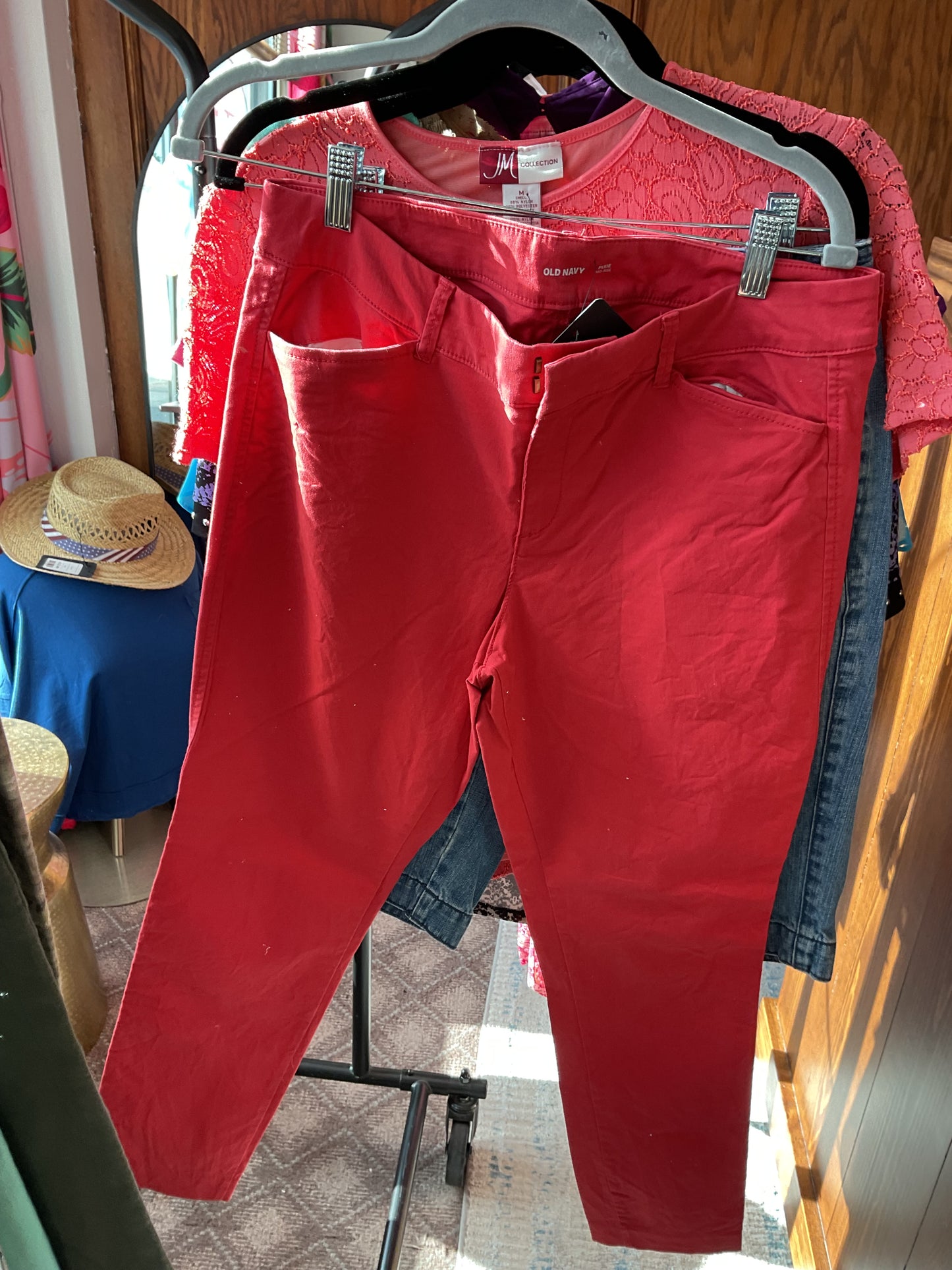 Coral Old Navy Pixie Mid rise, 10