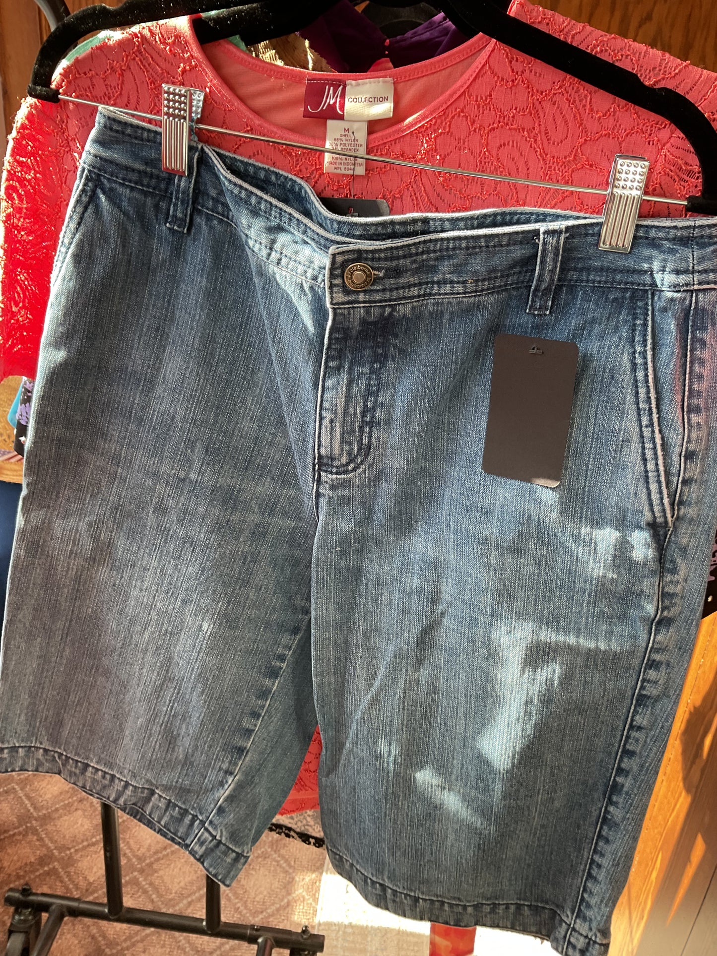 Denim Liz Claiborne shorts, 8