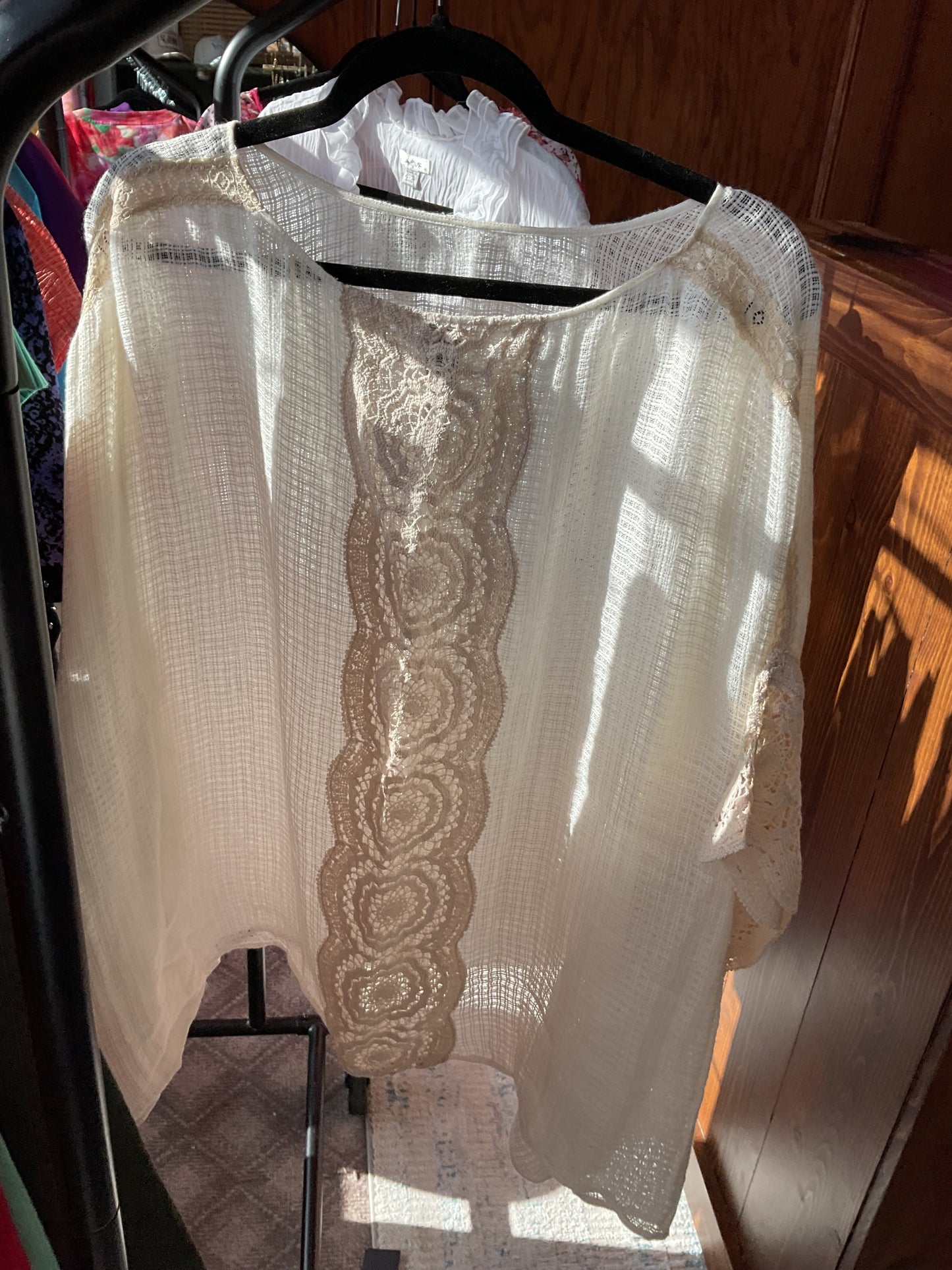 Tan / Cream / White Buckle Black Women-Tops, S/M