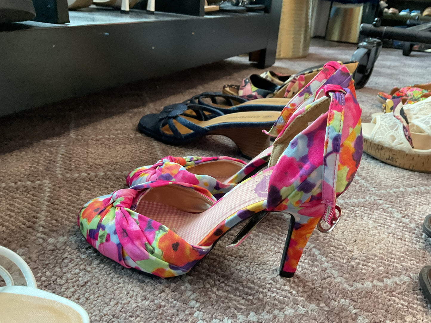 Floral k9 by Rocketdog heel, 6.5