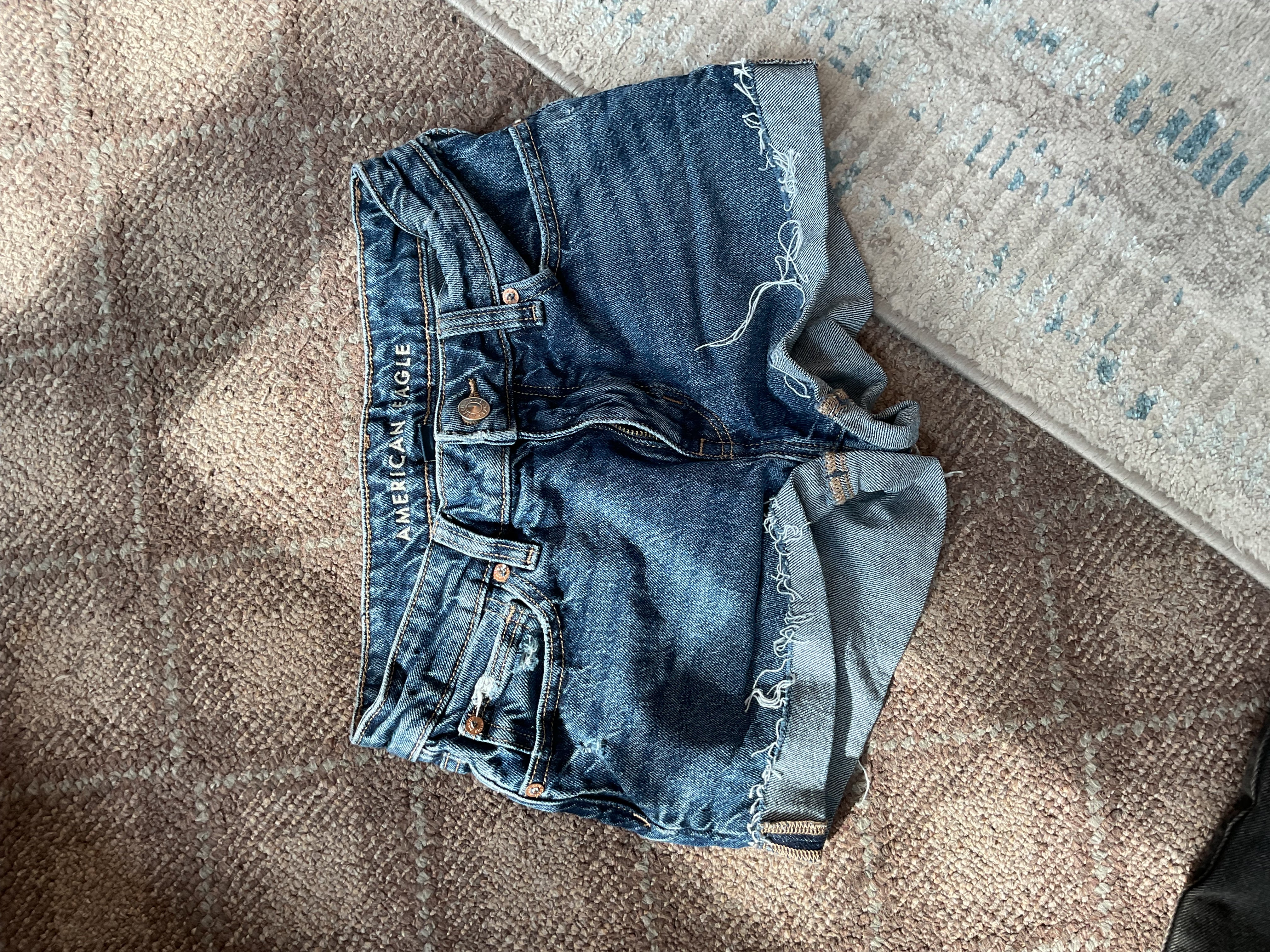 American Eagle shorts, 00