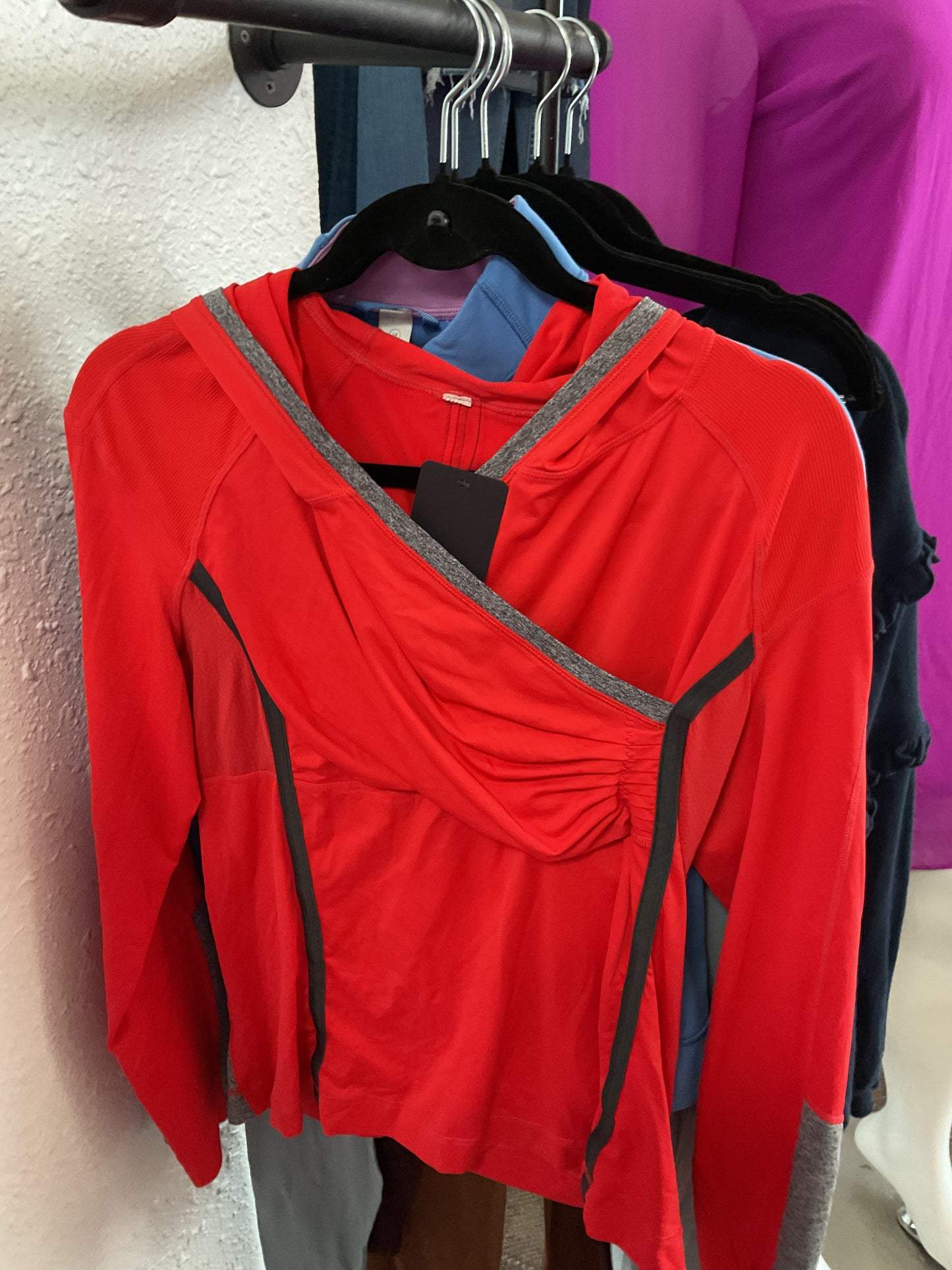 Red Lululemon Women-Outerwear, Medium