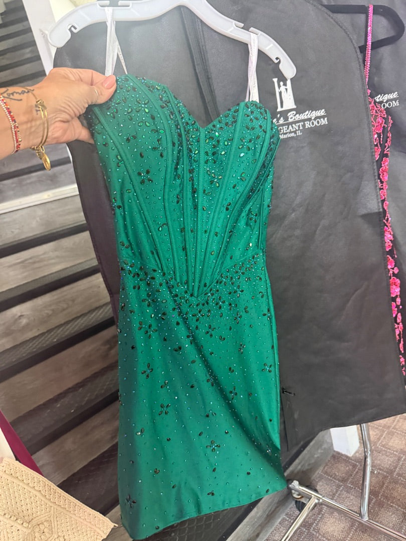 Green Amarra HOCO, 4