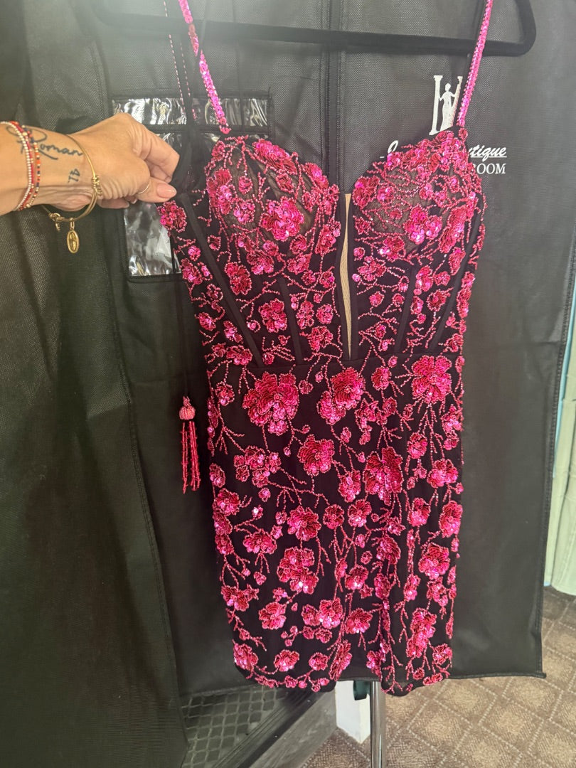 Pink/Black Amarra HOCO, 4