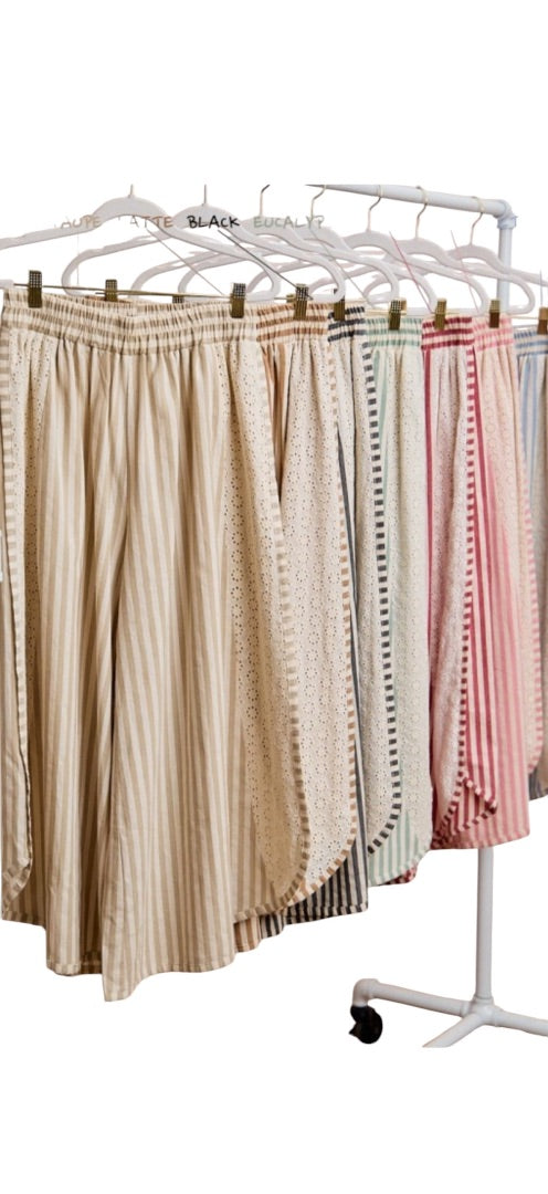 Latte BiBi Women-Bottoms, Large