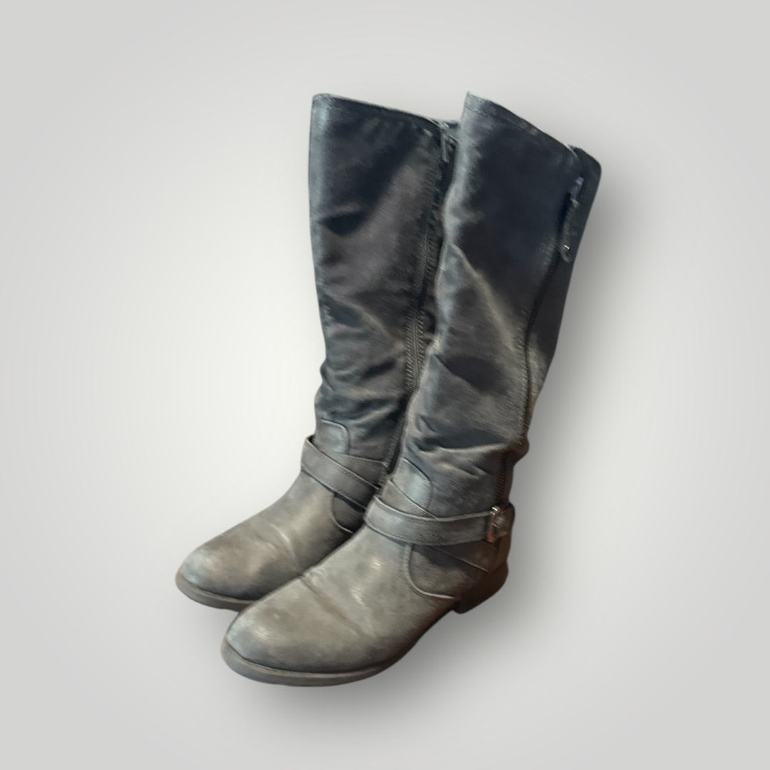 Grey No Brand Mid-Calf Buckle Boots, 7.5