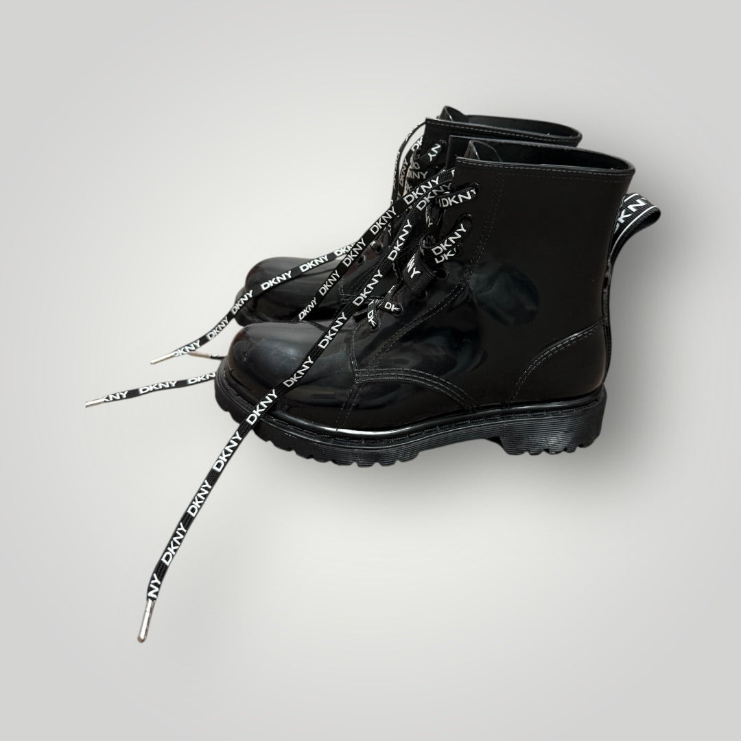 Black/White DKNY Logo Lace-Up Combat Boots, 7