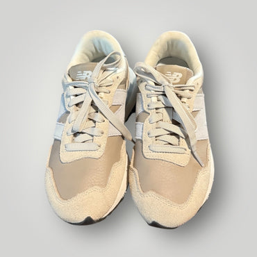 Blue/Grey New Balance Classic Neutral Sneakers, 6