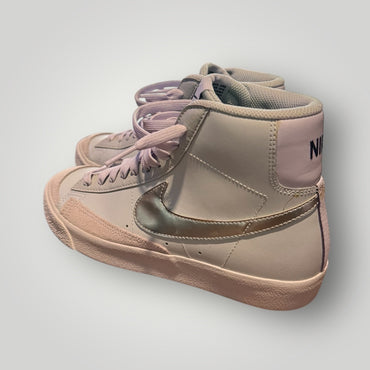 Light Grey/Purple/white with silver swoosh Nike Blazer Mid Sneakers, 7